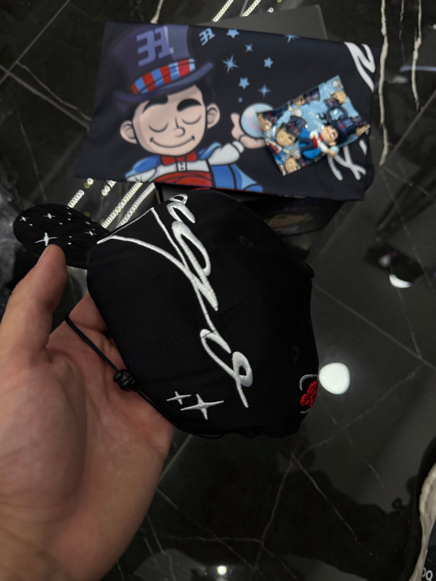 31 Hats Mago rojo