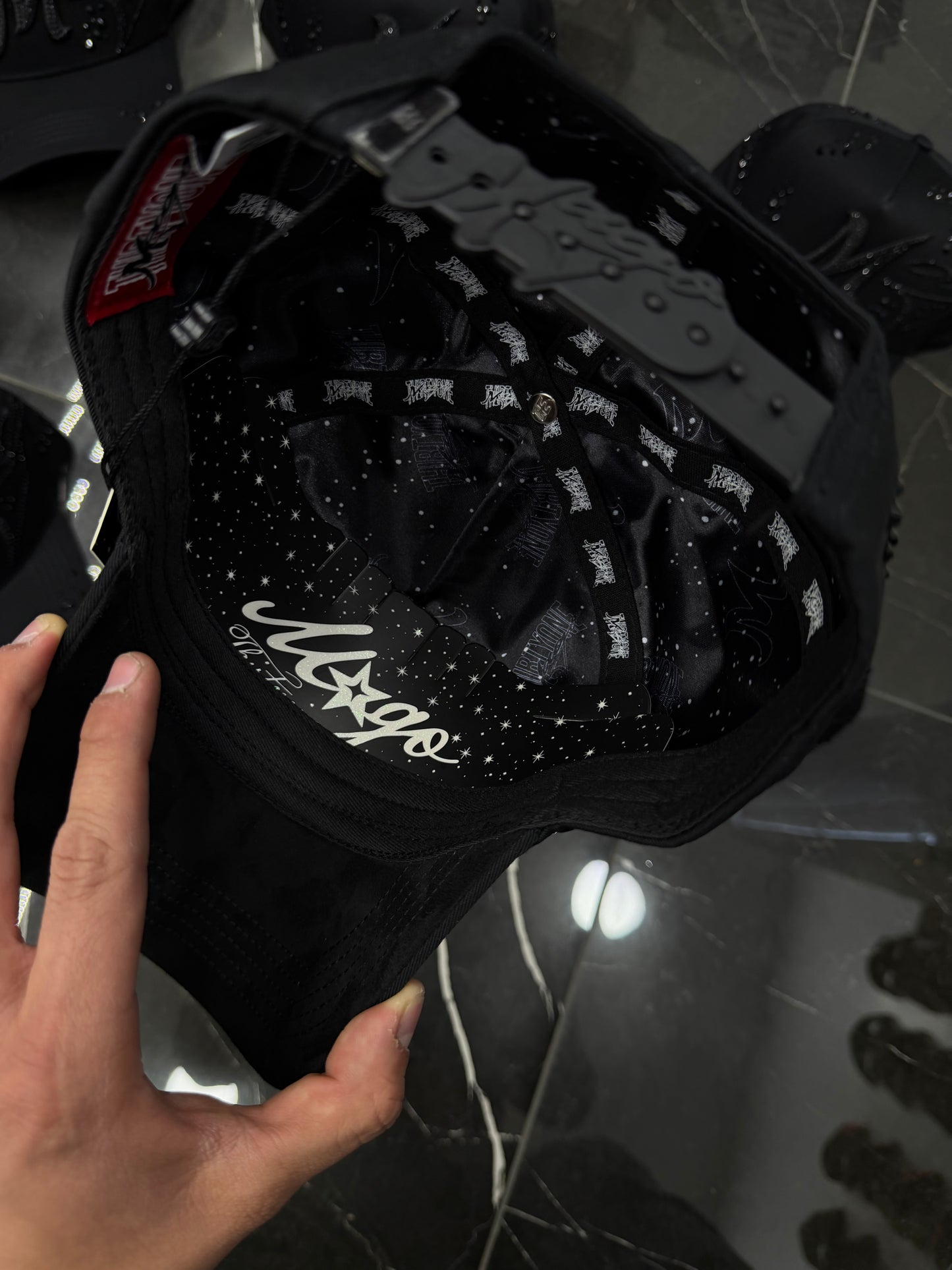 31 Hats x el mago full black