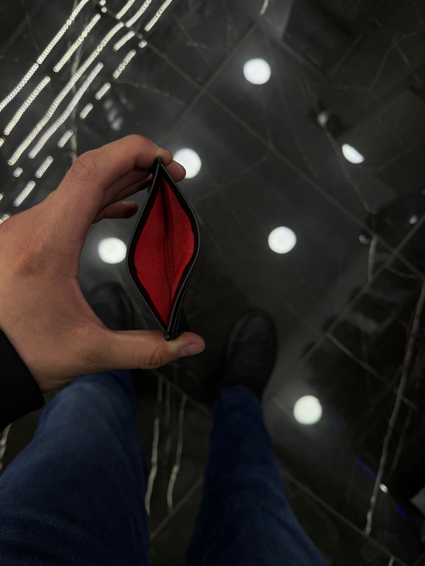 Tarjetero x Back pack x 31 hats