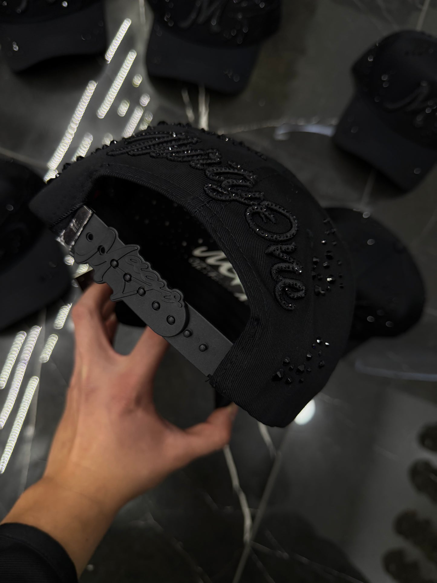 31 Hats x el mago Black