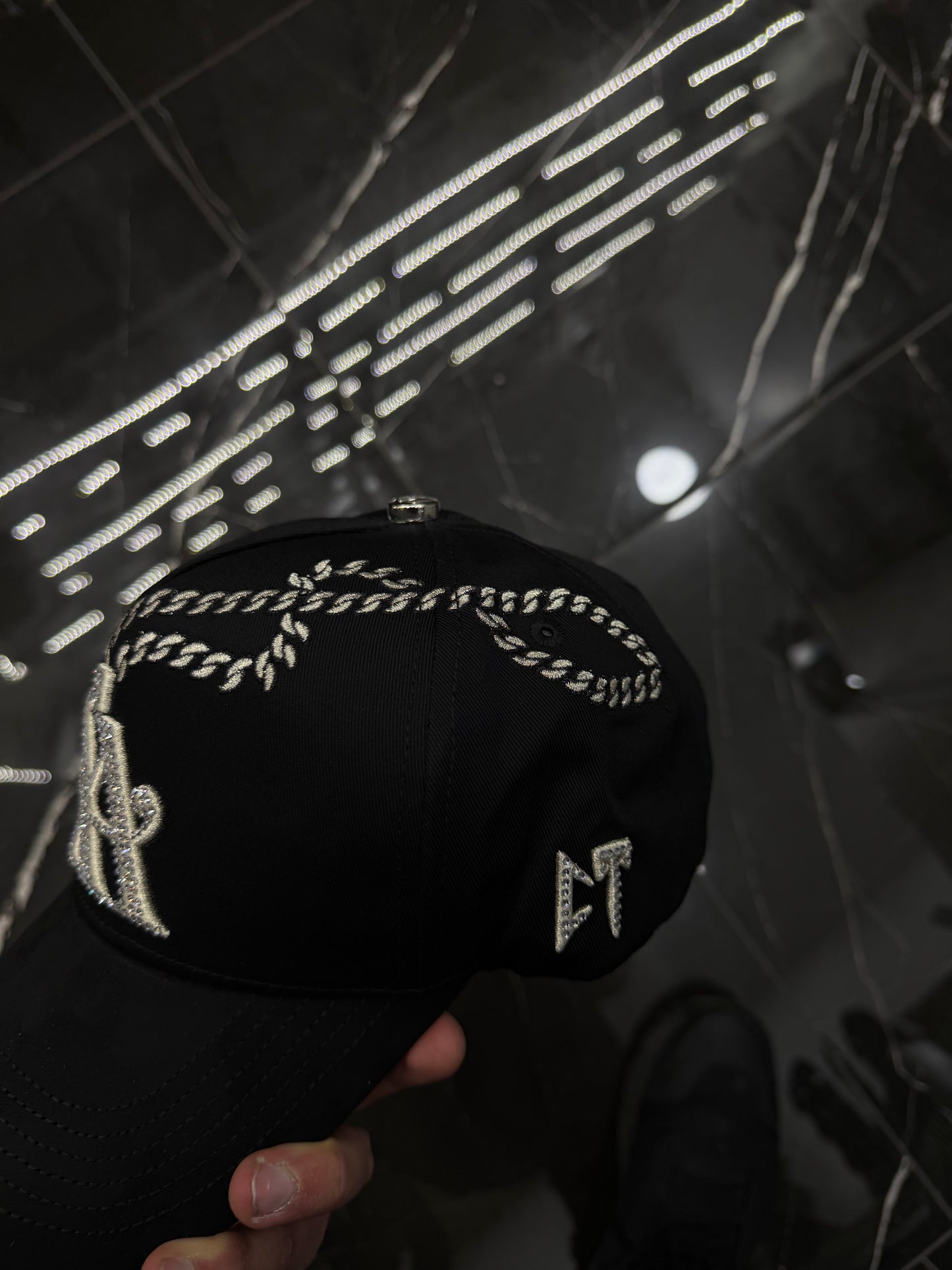 Nenes malos x Angel Almaguer