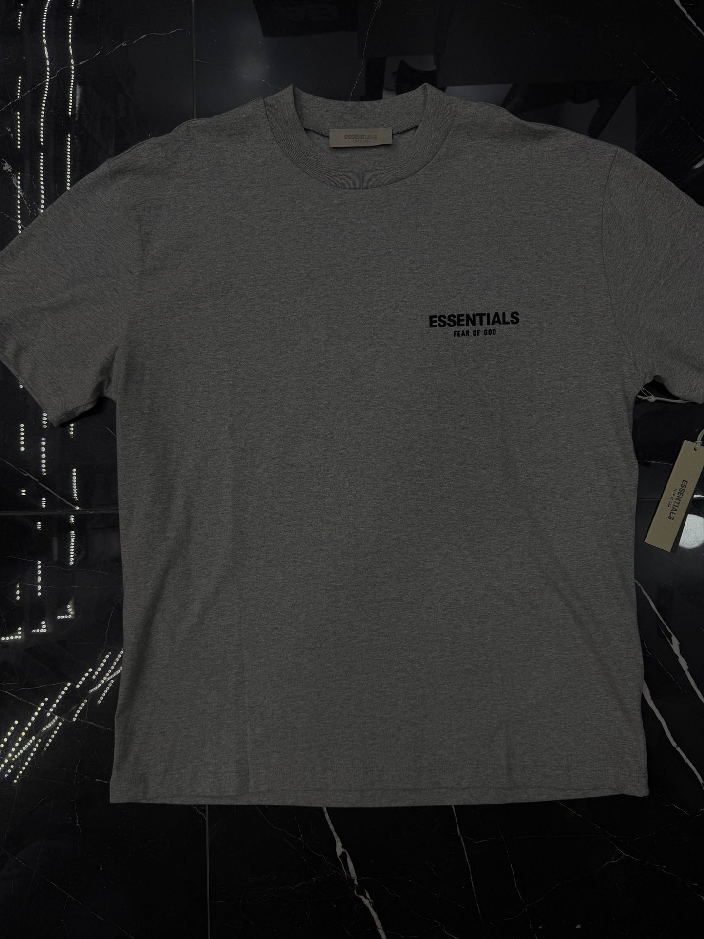 Essentials playera Dark