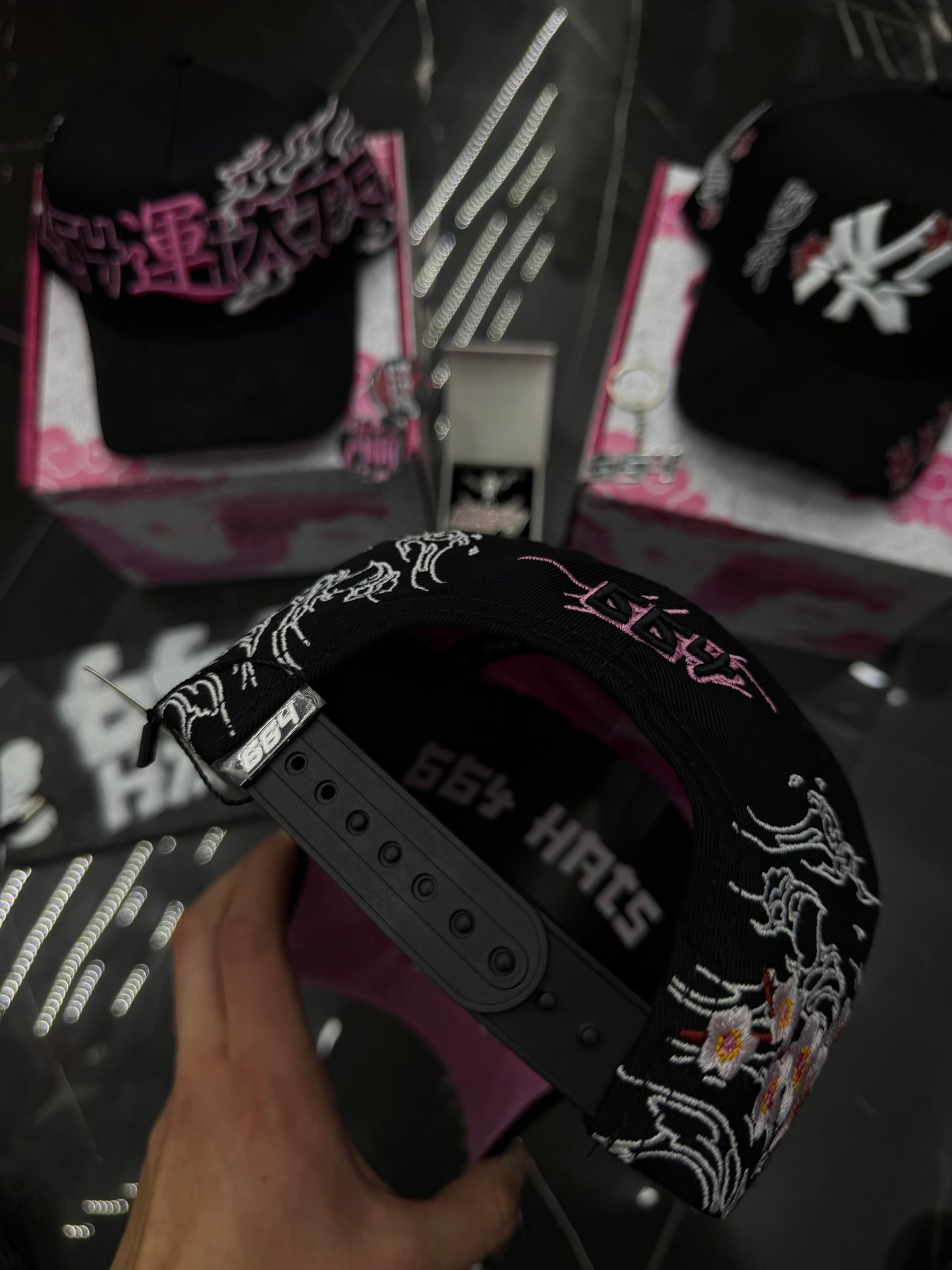 664 hats letras chinas rosa