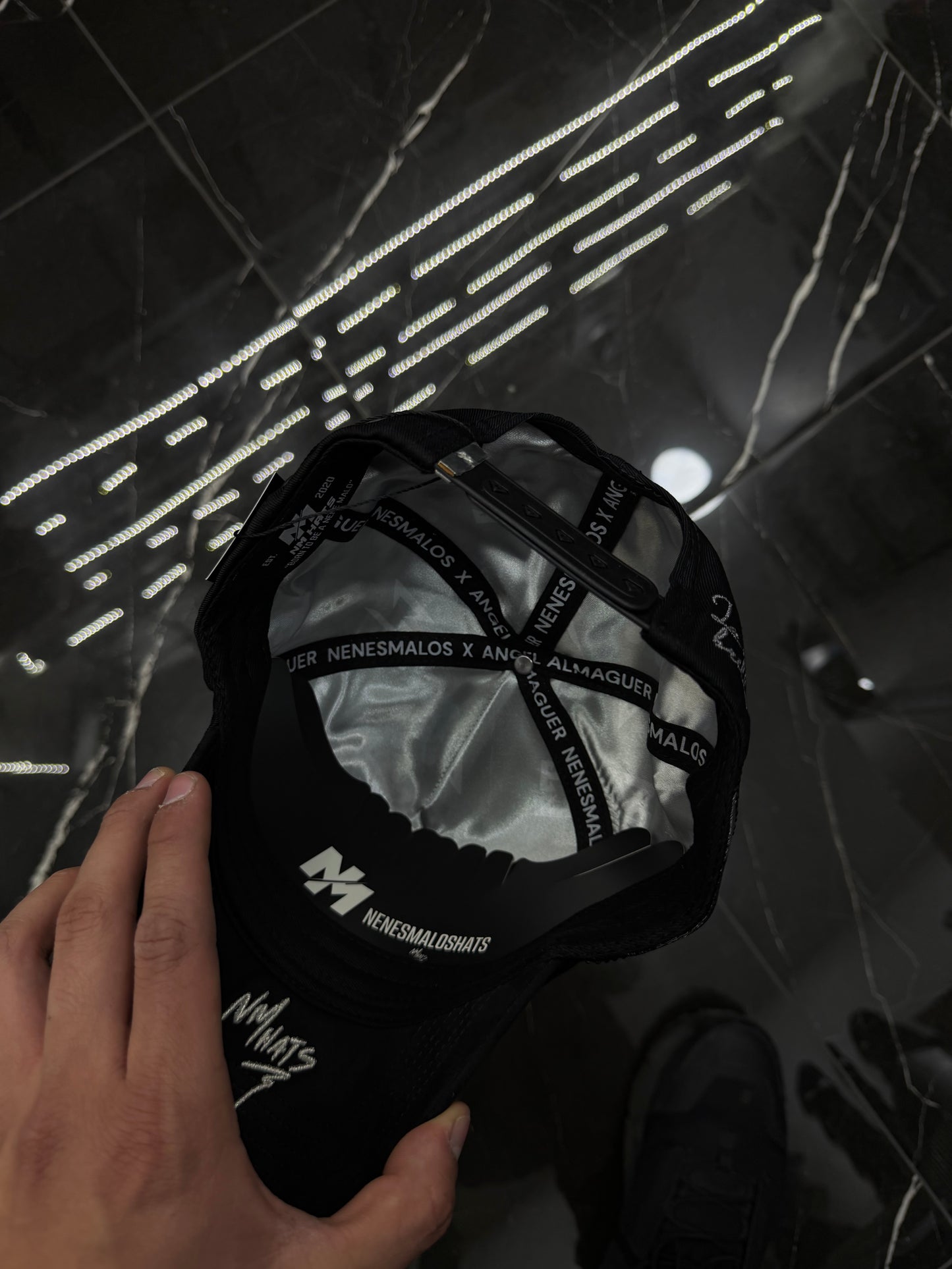 Nenes malos x Angel Almaguer