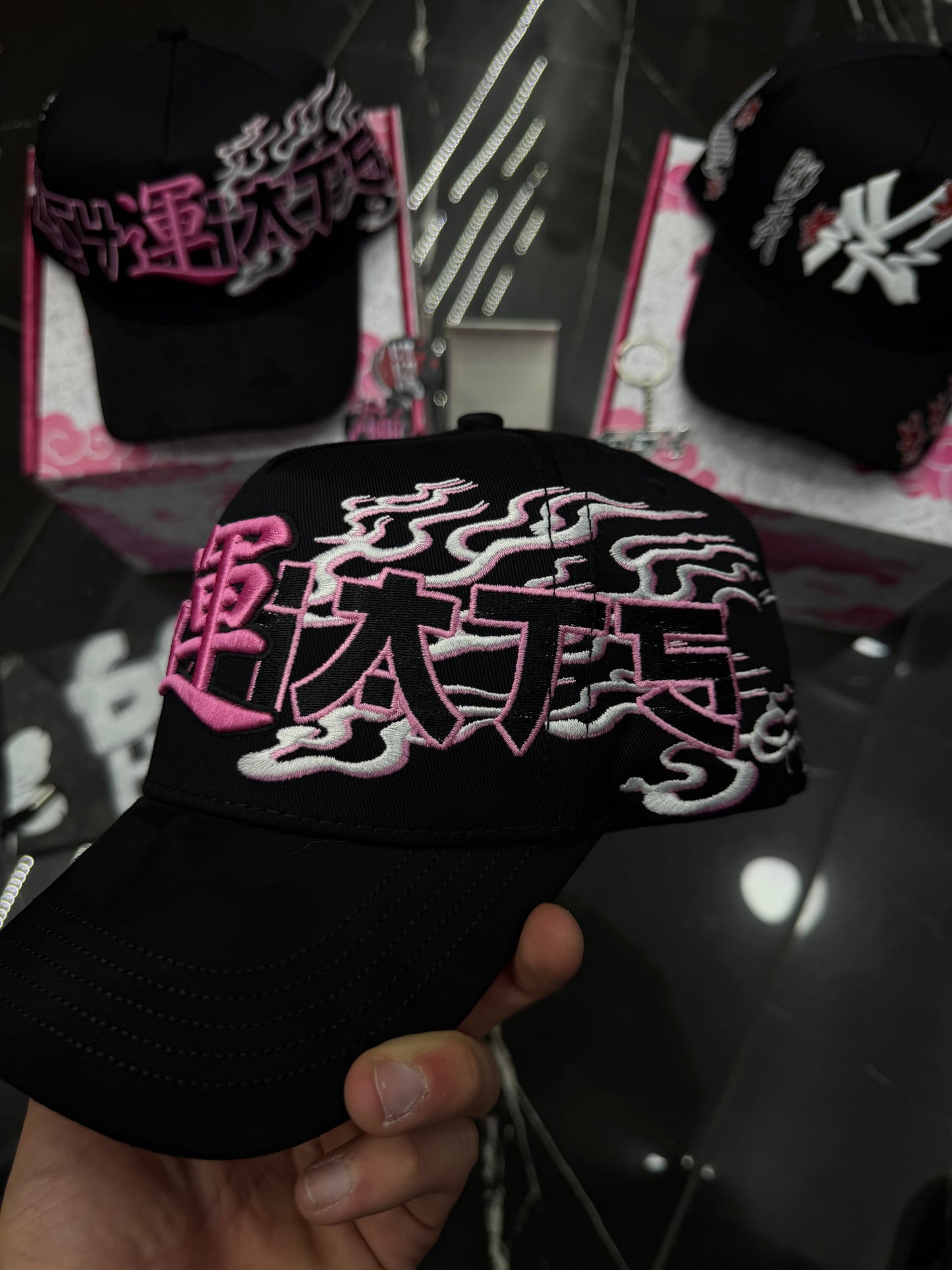 664 hats letras chinas rosa